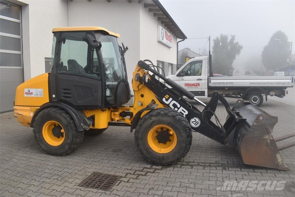 JCB 406 Колесни товарачи