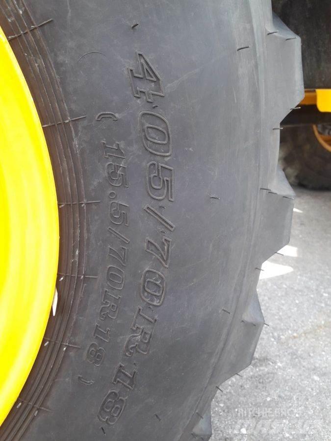 JCB 407 Колесни товарачи