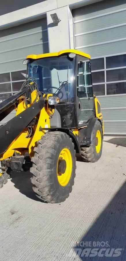 JCB 407 Колесни товарачи