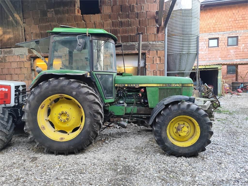 John Deere 3140 Трактори