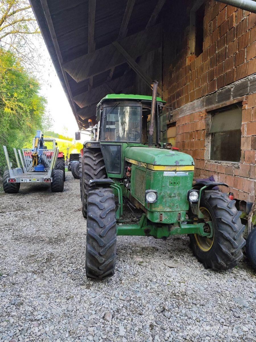 John Deere 3140 Трактори