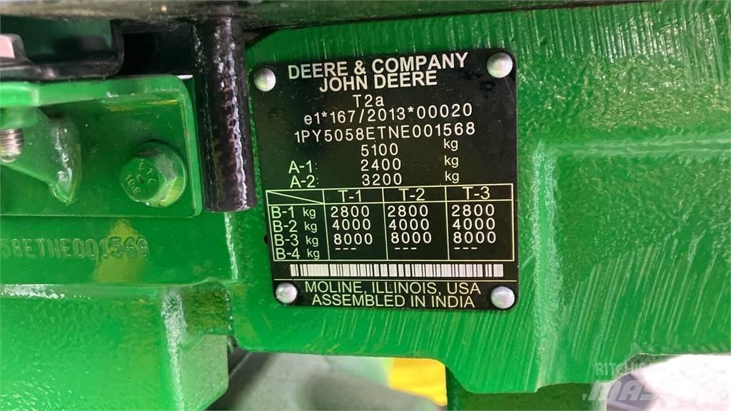 John Deere 5058E Трактори