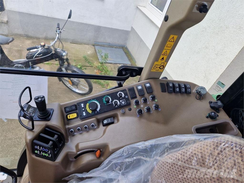 John Deere 5075 GF Трактори