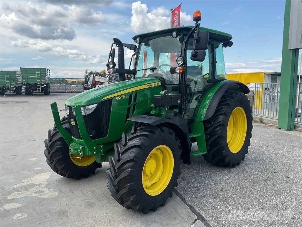 John Deere 5100M Трактори