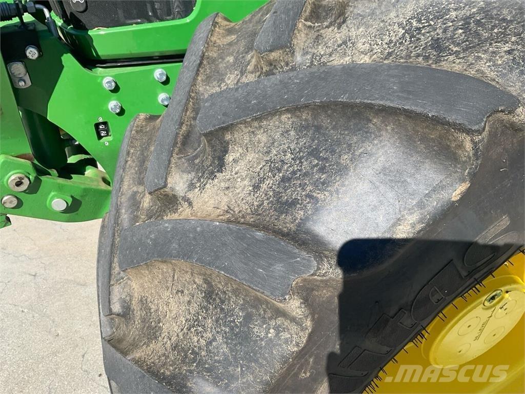 John Deere 5100R Трактори