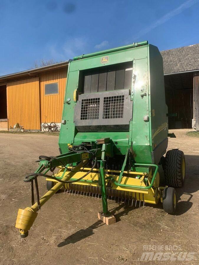 John Deere 592C Сламопреси за кръгли бали
