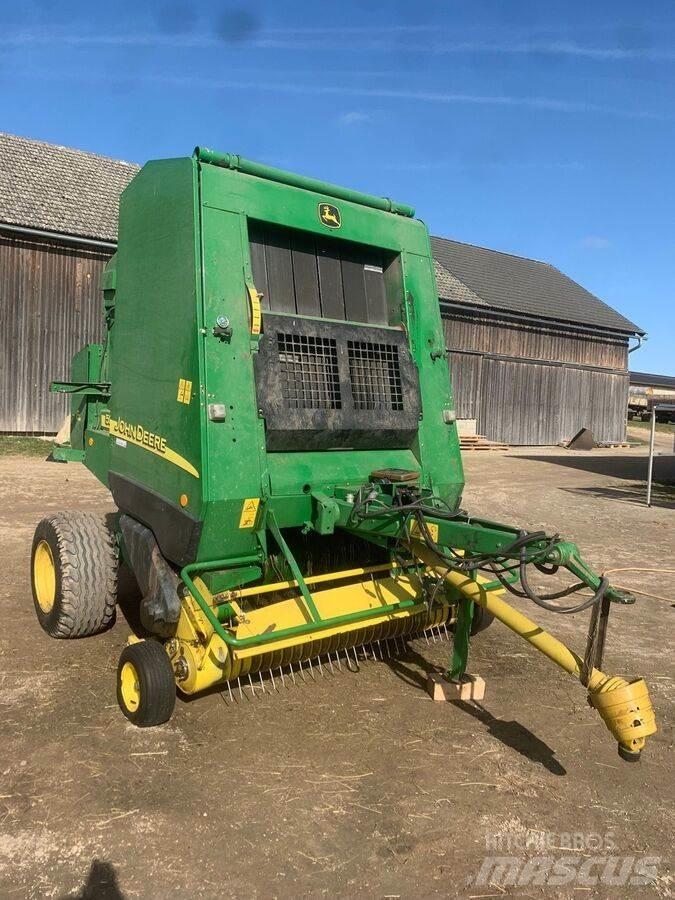 John Deere 592C Сламопреси за кръгли бали
