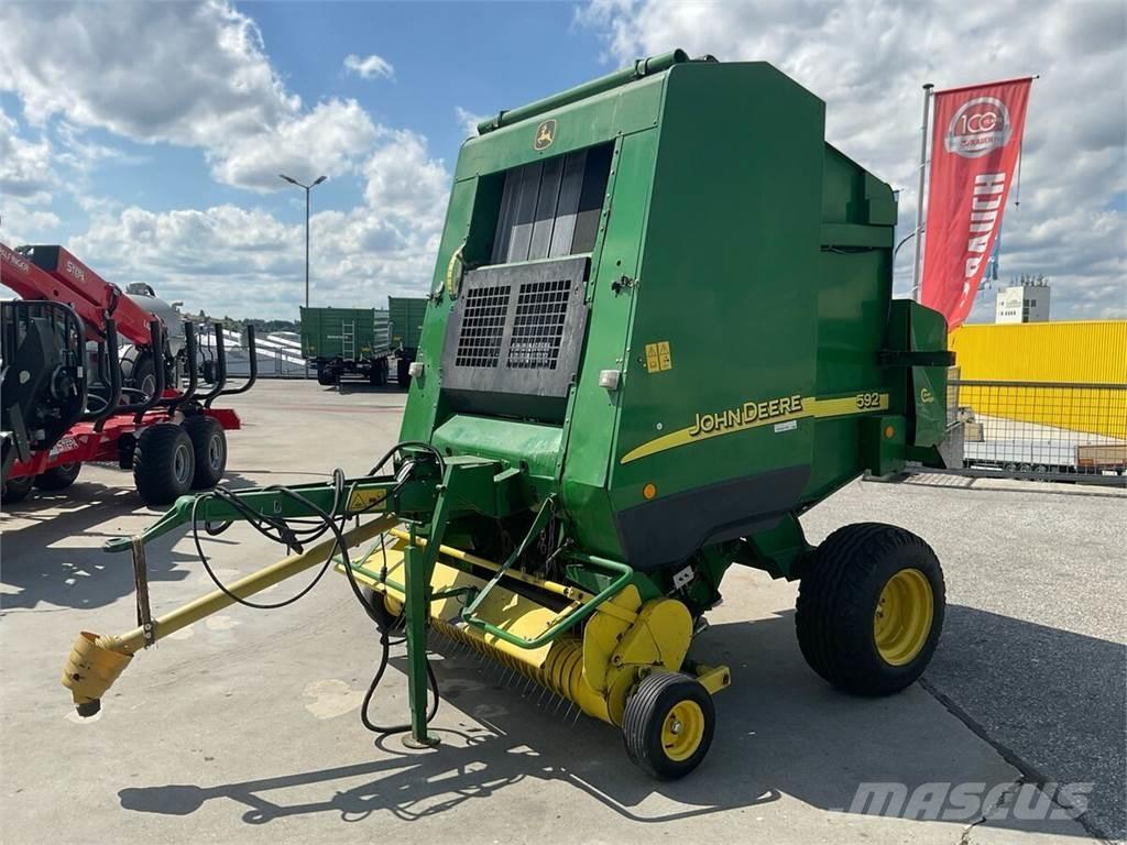 John Deere 592C Сламопреси за кръгли бали
