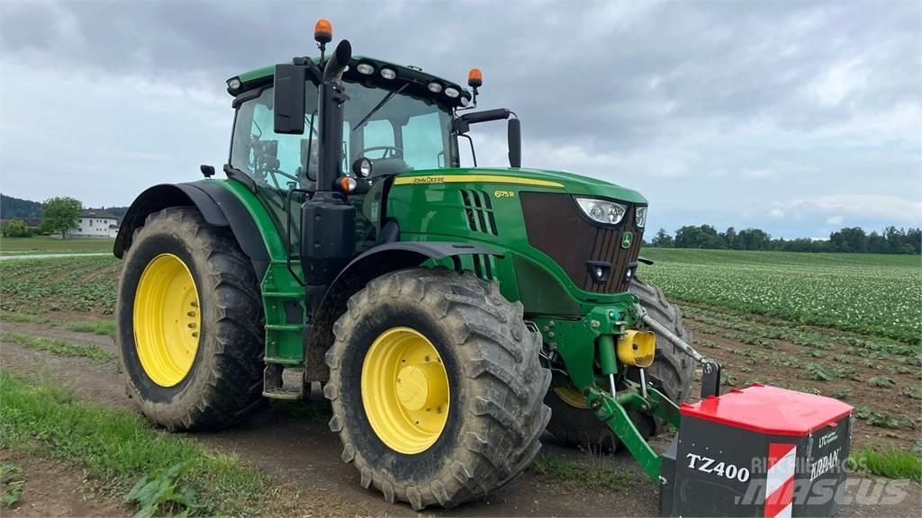 John Deere 6175R Трактори