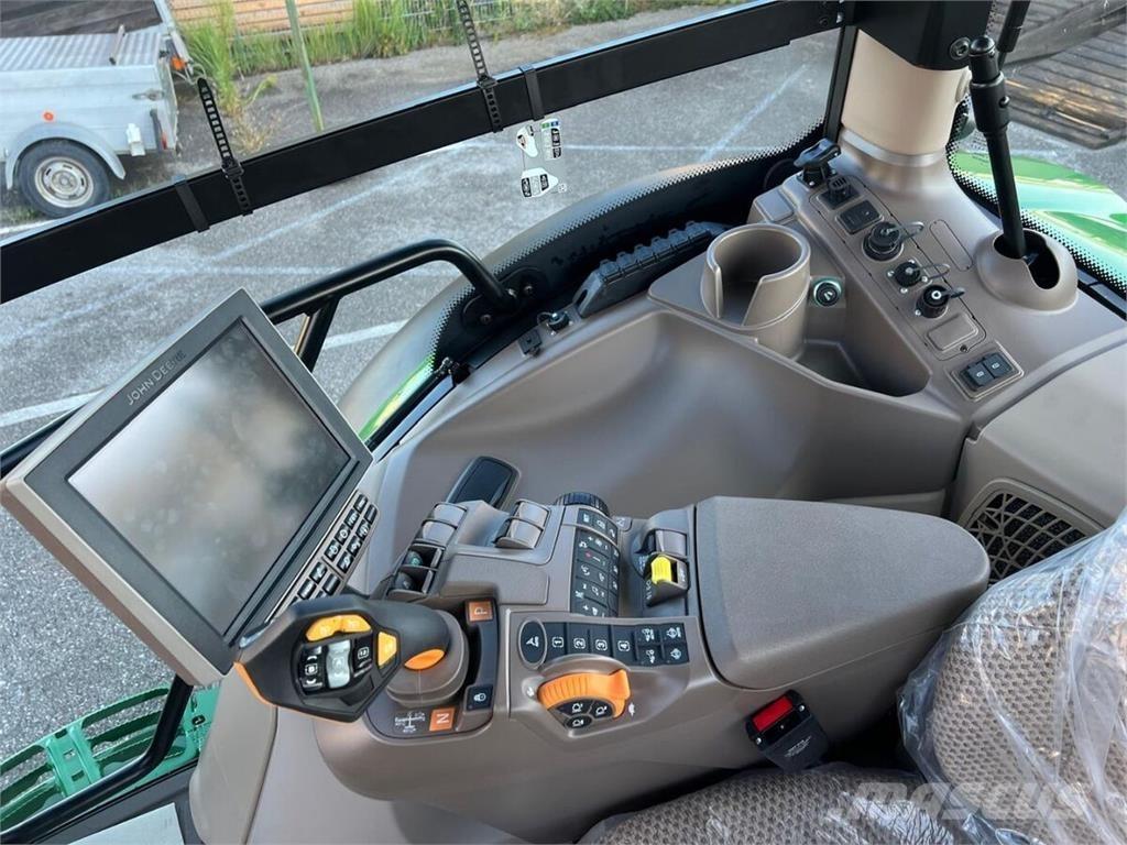 John Deere 6R 130 Трактори