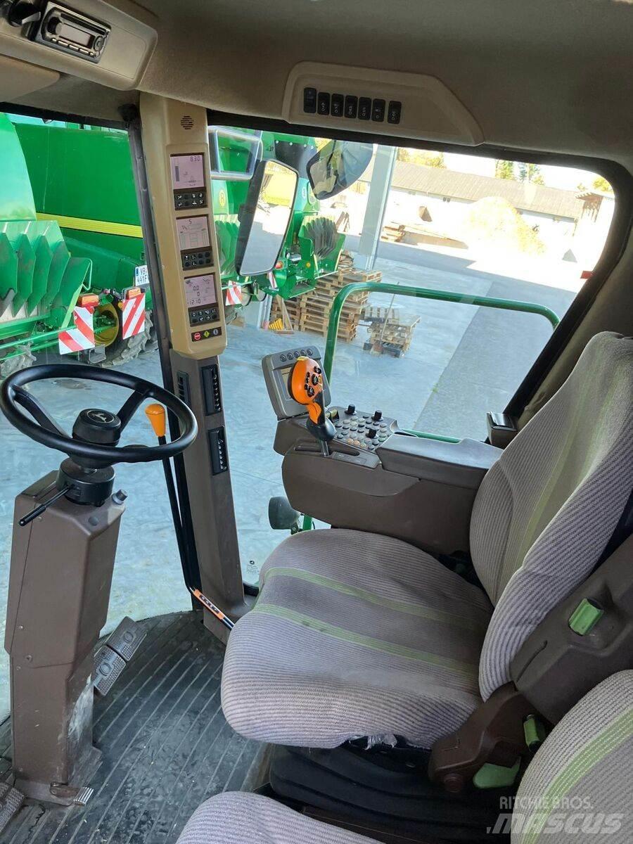 John Deere T560HM Комбайни
