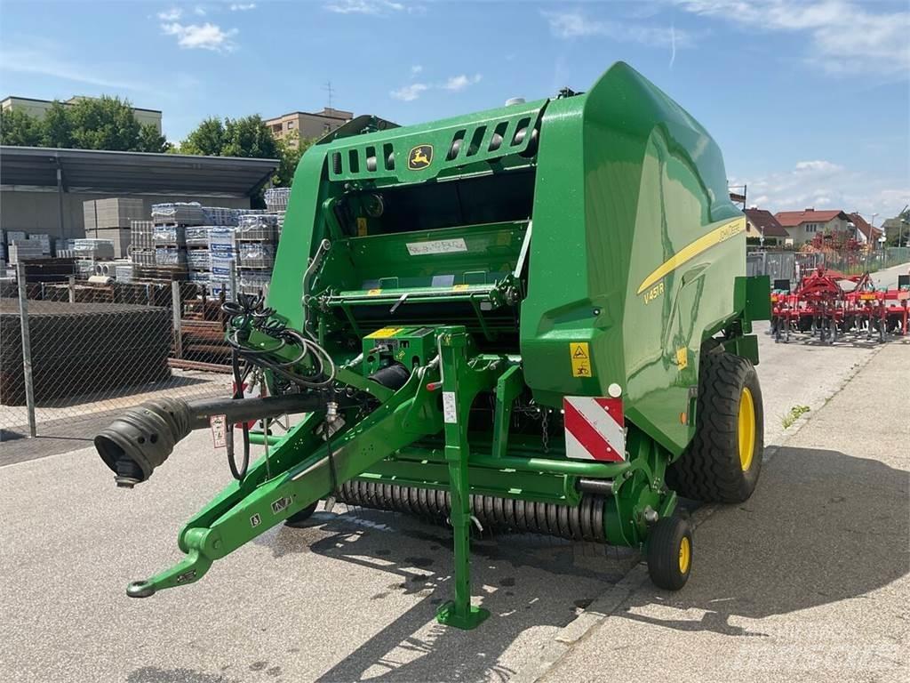 John Deere V451R Сламопреси за кръгли бали
