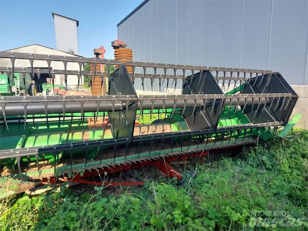 John Deere W440 Комбайни