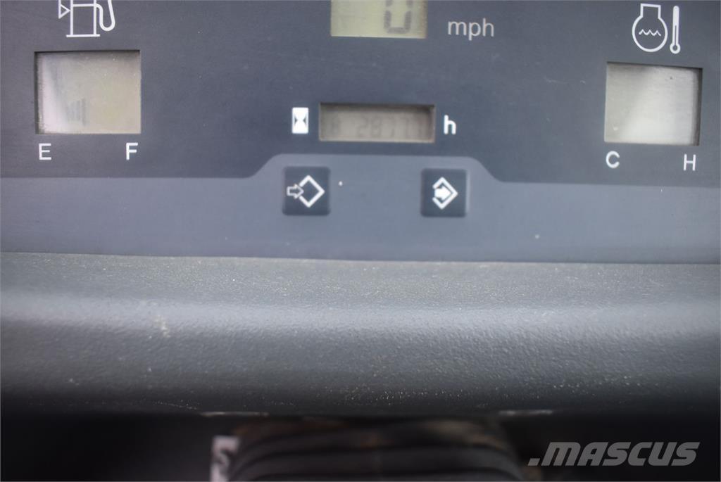 Komatsu WA70-7 Колесни товарачи