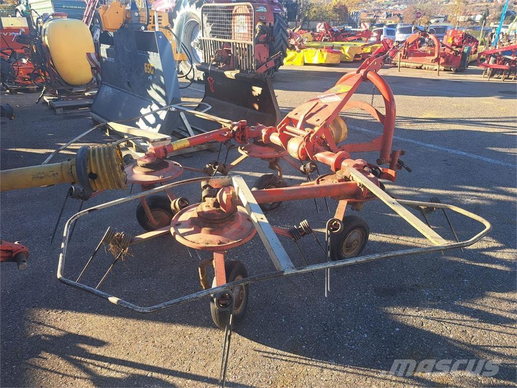 Kuhn 4 Kreisel Гребла и сенообръщачки