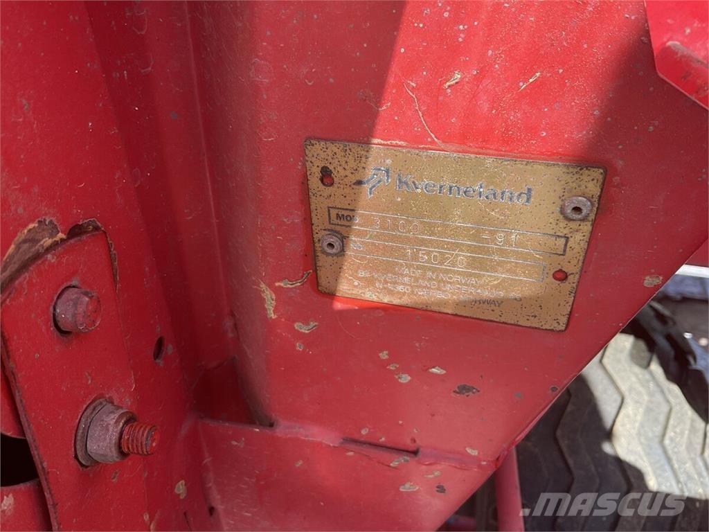 Kverneland UN 3000 Селскостопанство - Други