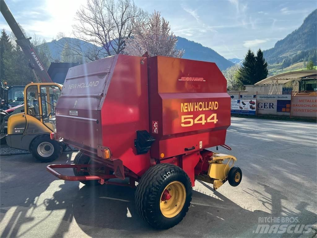 New Holland 544 Сламопреси за кръгли бали
