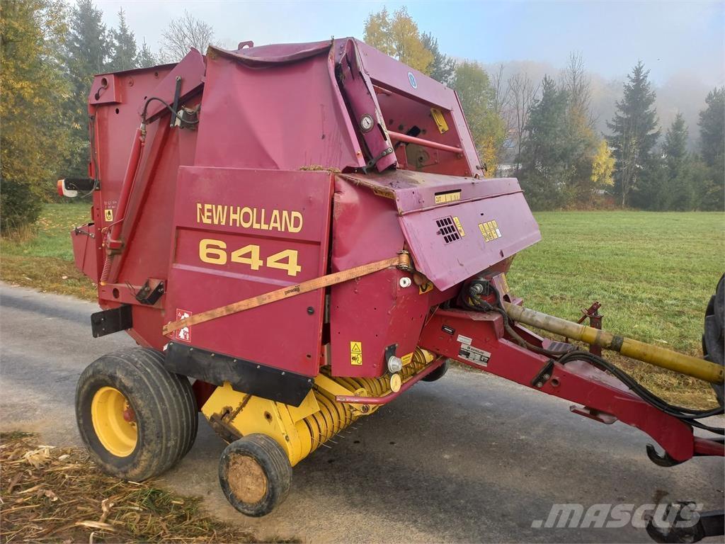 New Holland 644 Сламопреси за кръгли бали
