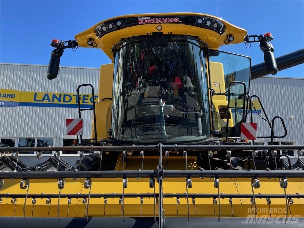 New Holland CX 7.90 Комбайни