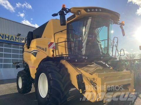 New Holland CX 8.80 Комбайни