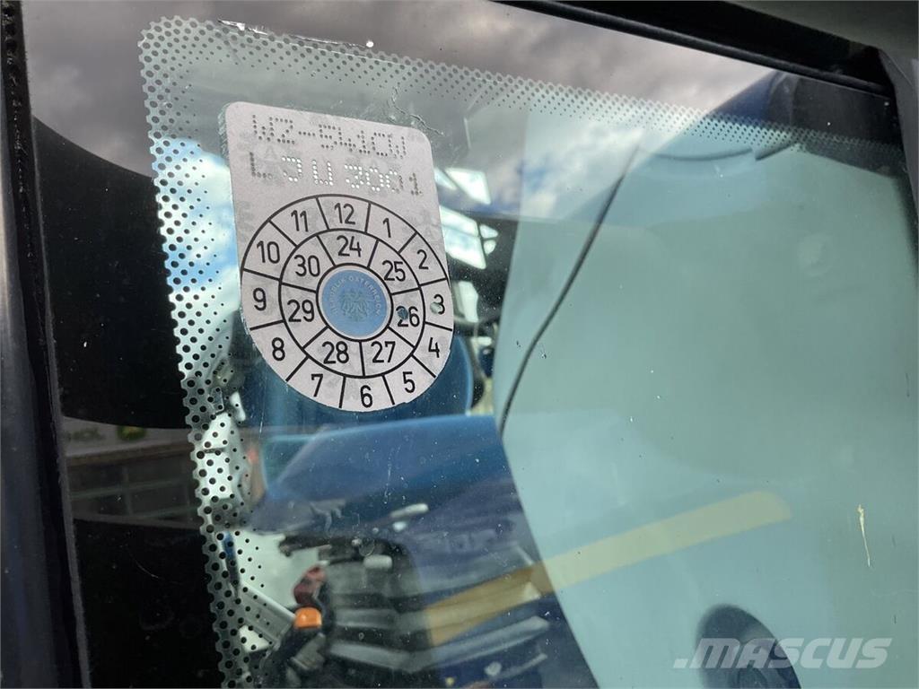 New Holland T 5030 Трактори