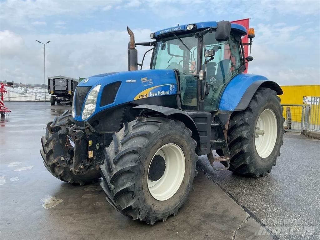 New Holland T7050 Трактори