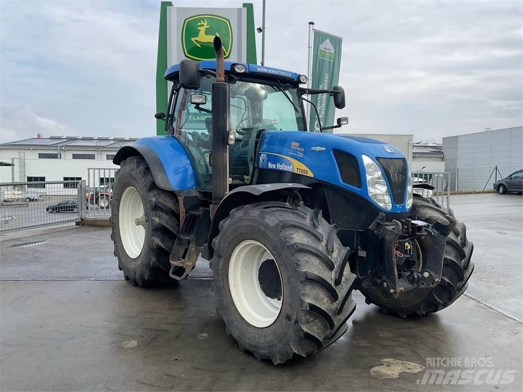 New Holland T7050 Трактори