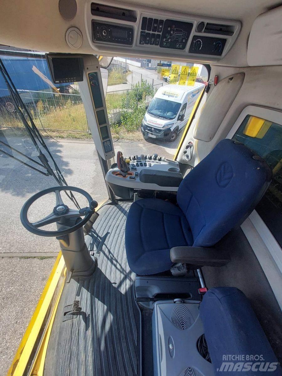 New Holland TC5070 Комбайни
