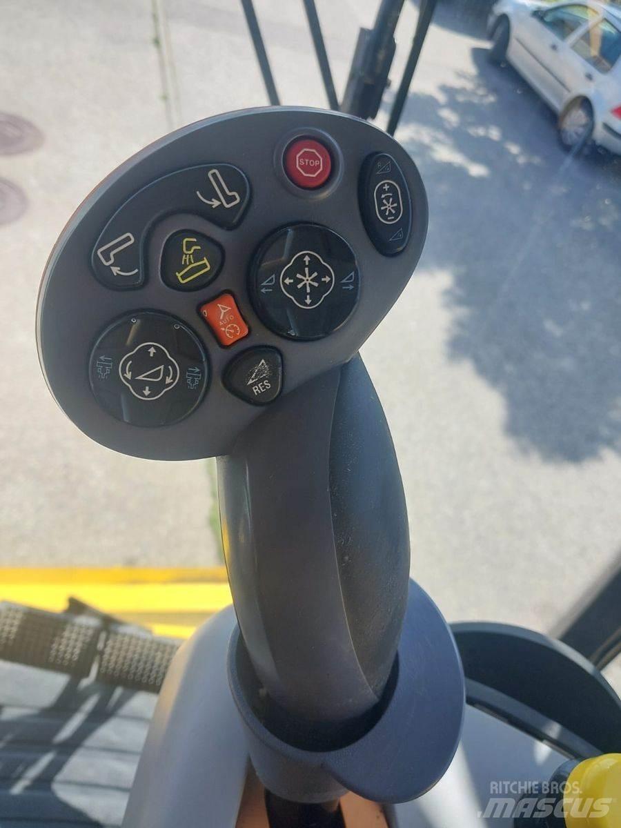 New Holland TC5070 Комбайни