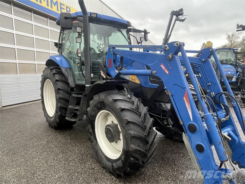 New Holland TS135A Трактори