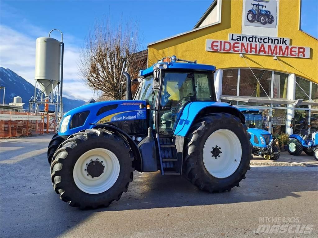 New Holland TVT 190 Трактори