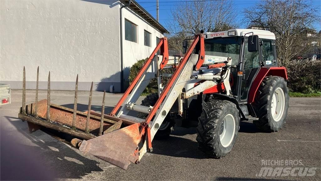 Steyr 958 Трактори