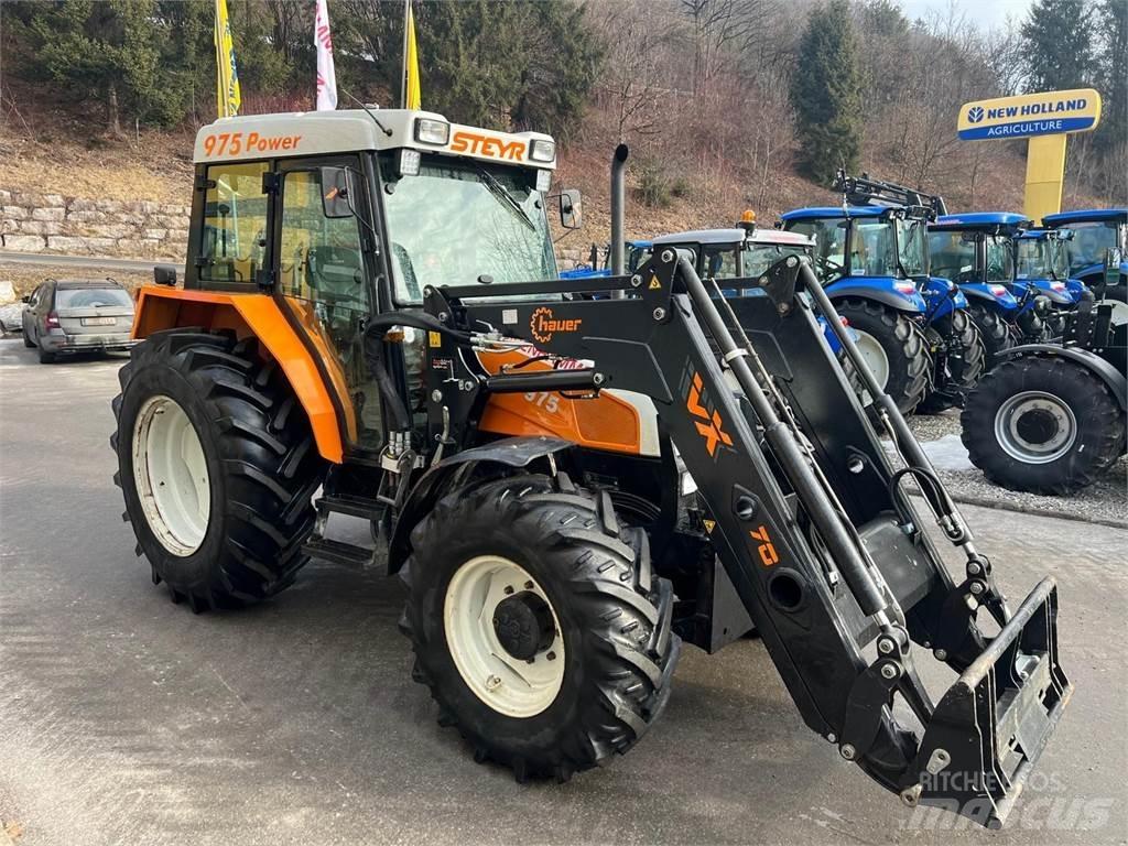 Steyr 975A Трактори