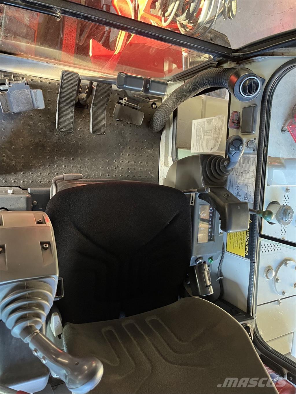 Takeuchi TB 145 Мини екскаватори < 7 т