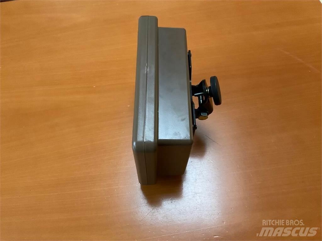  V451M Друга техника за жънене на фураж