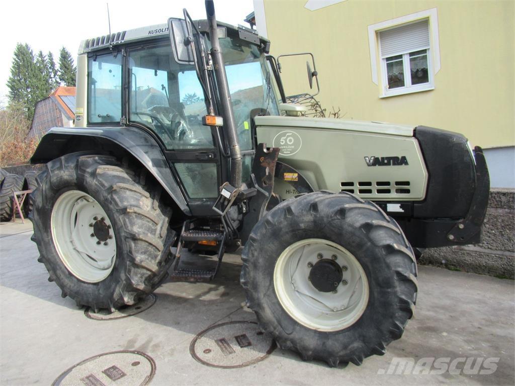 Valtra 6200 Трактори