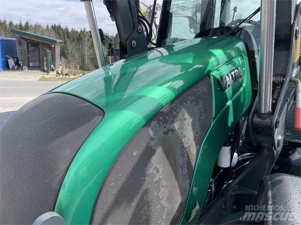 Valtra N 82 Hi-Tech Трактори