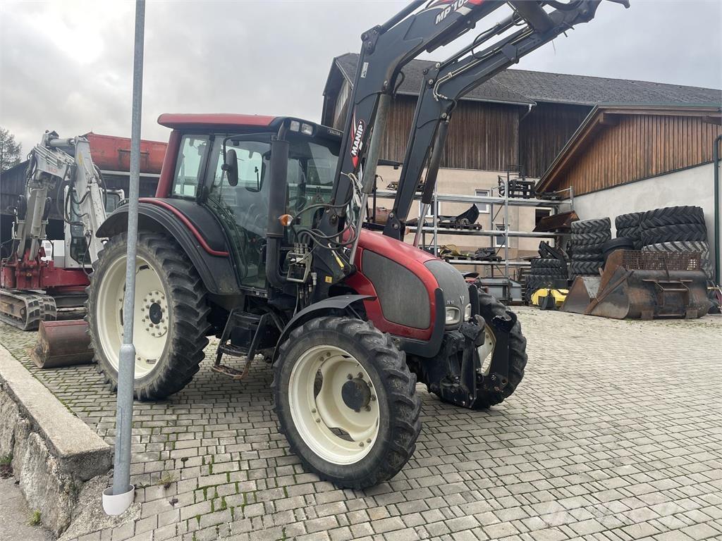 Valtra N 92 H Трактори