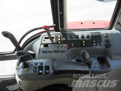 Valtra T130 Трактори