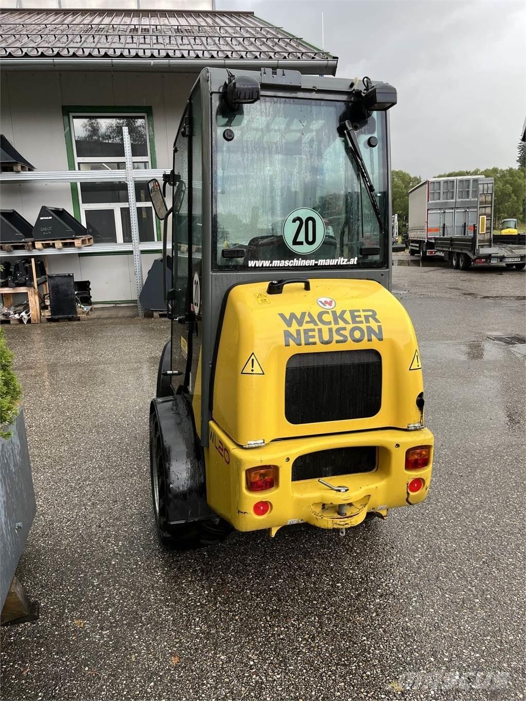 Wacker Neuson WL 20 Челни товарачи и багери