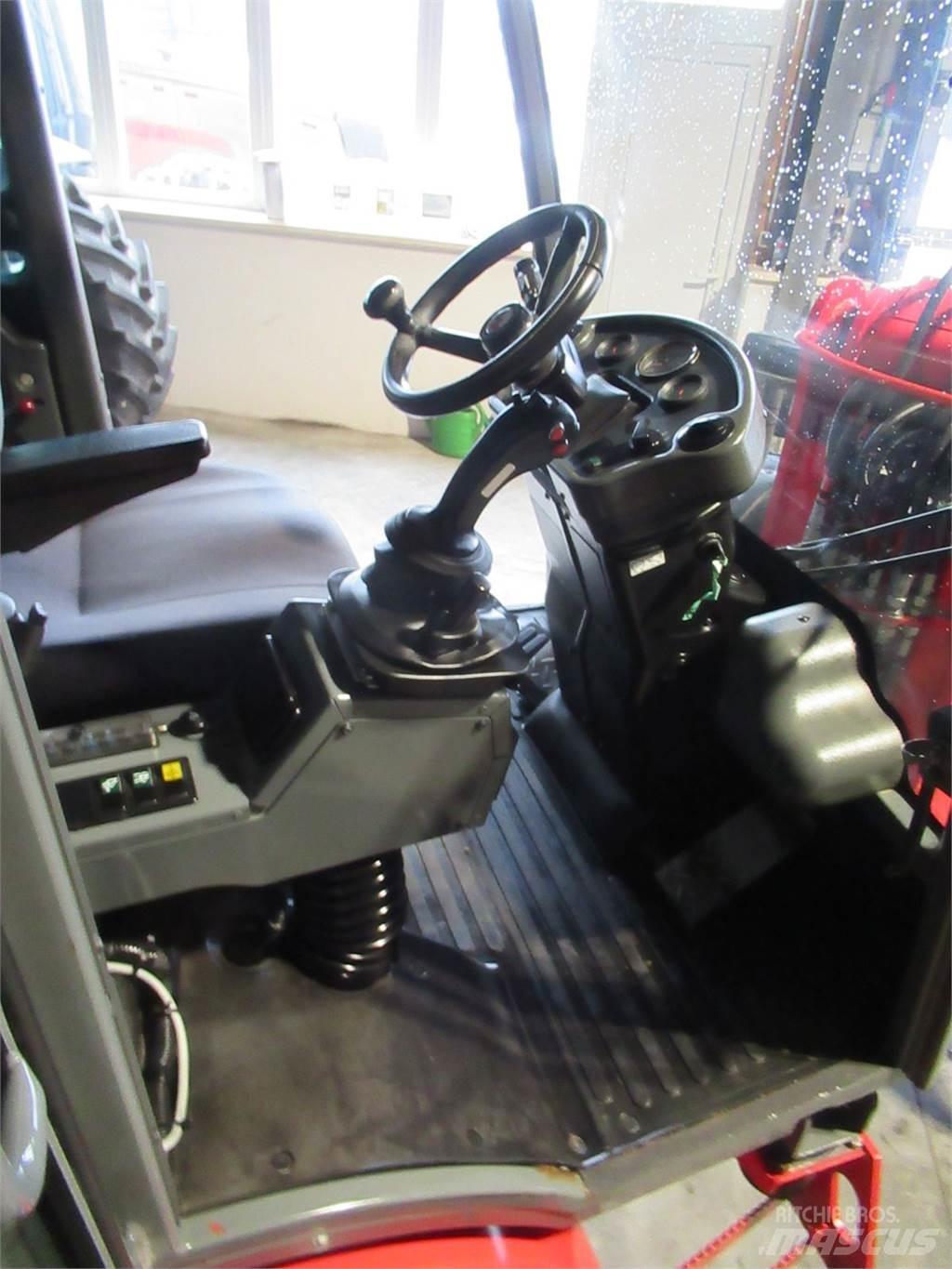 Weidemann 3070 CX60 Челни товарачи и багери