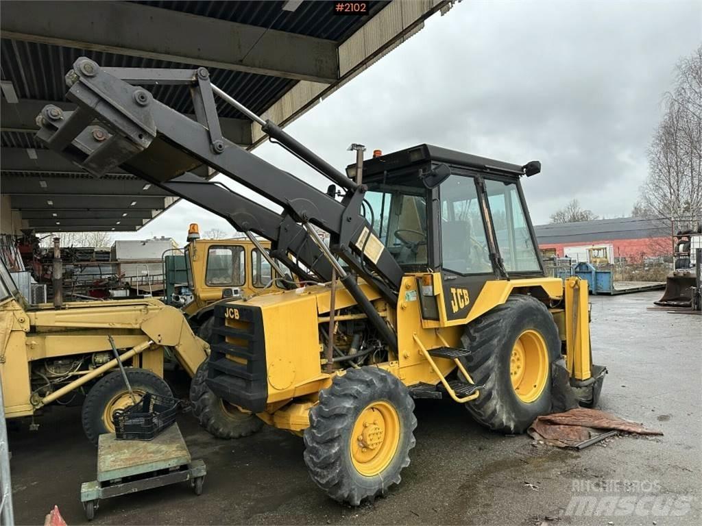 JCB 3D-4 Трактори