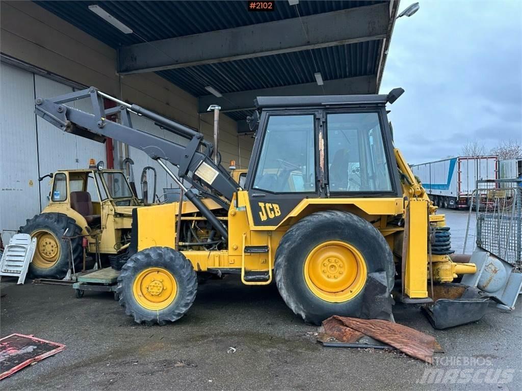 JCB 3D-4 Трактори