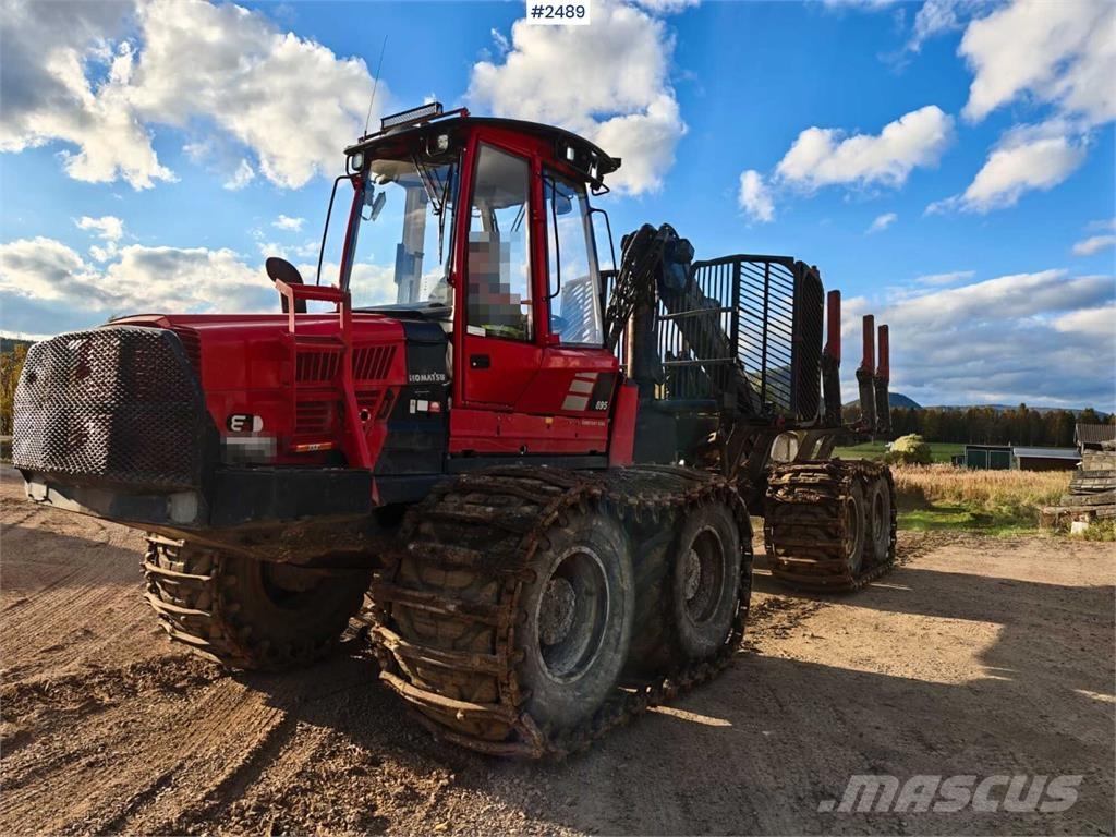 Komatsu 895 Форуардери