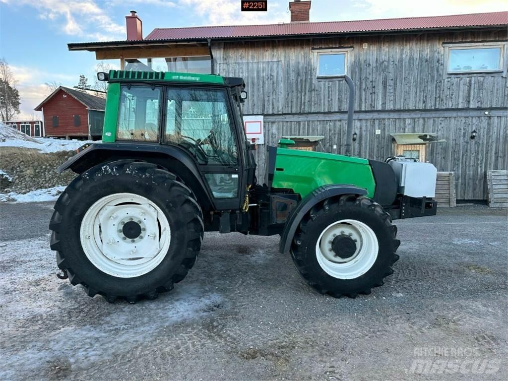 Valtra X110 Трактори