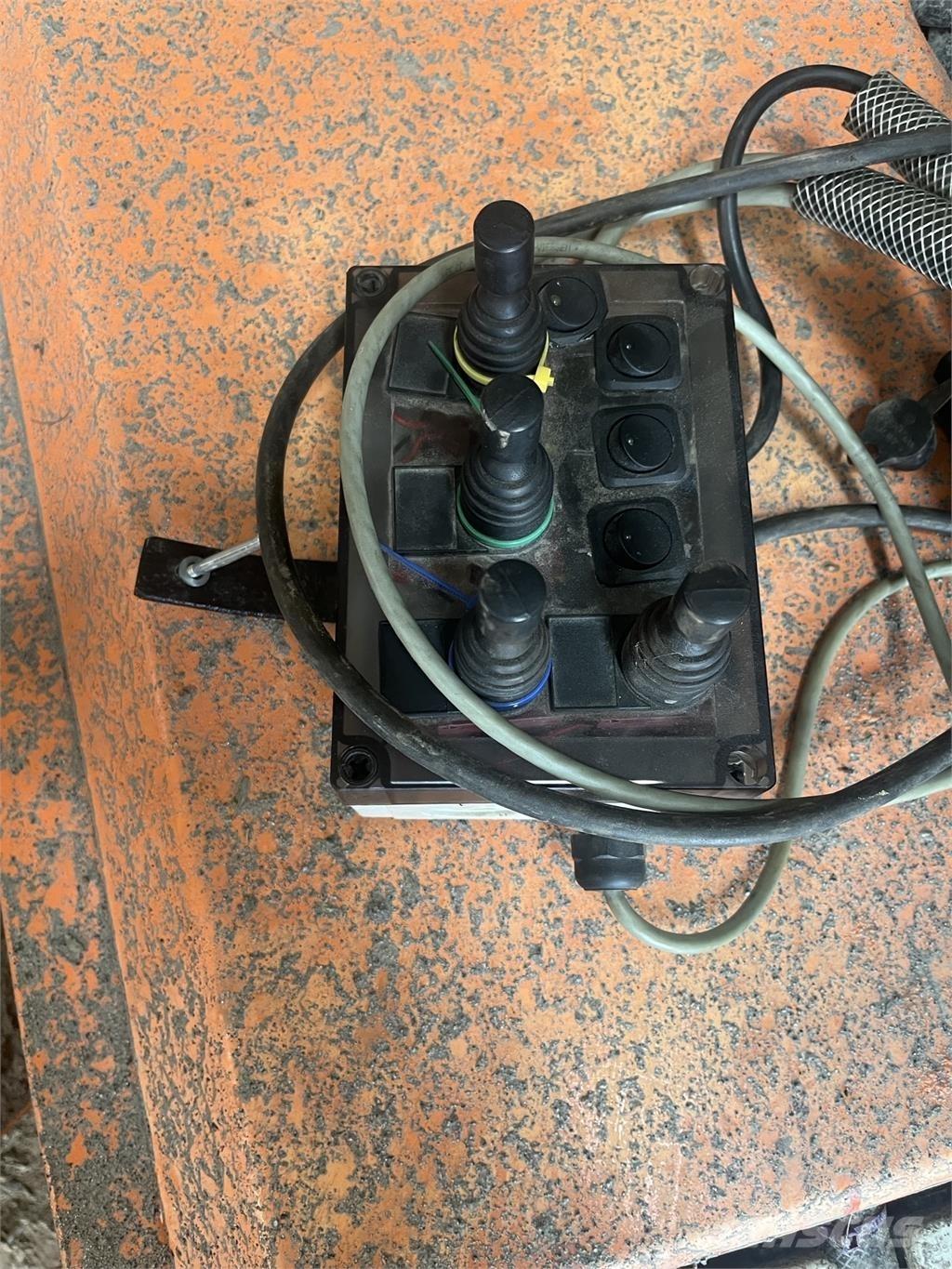 FMG TLN370 Пътни драги