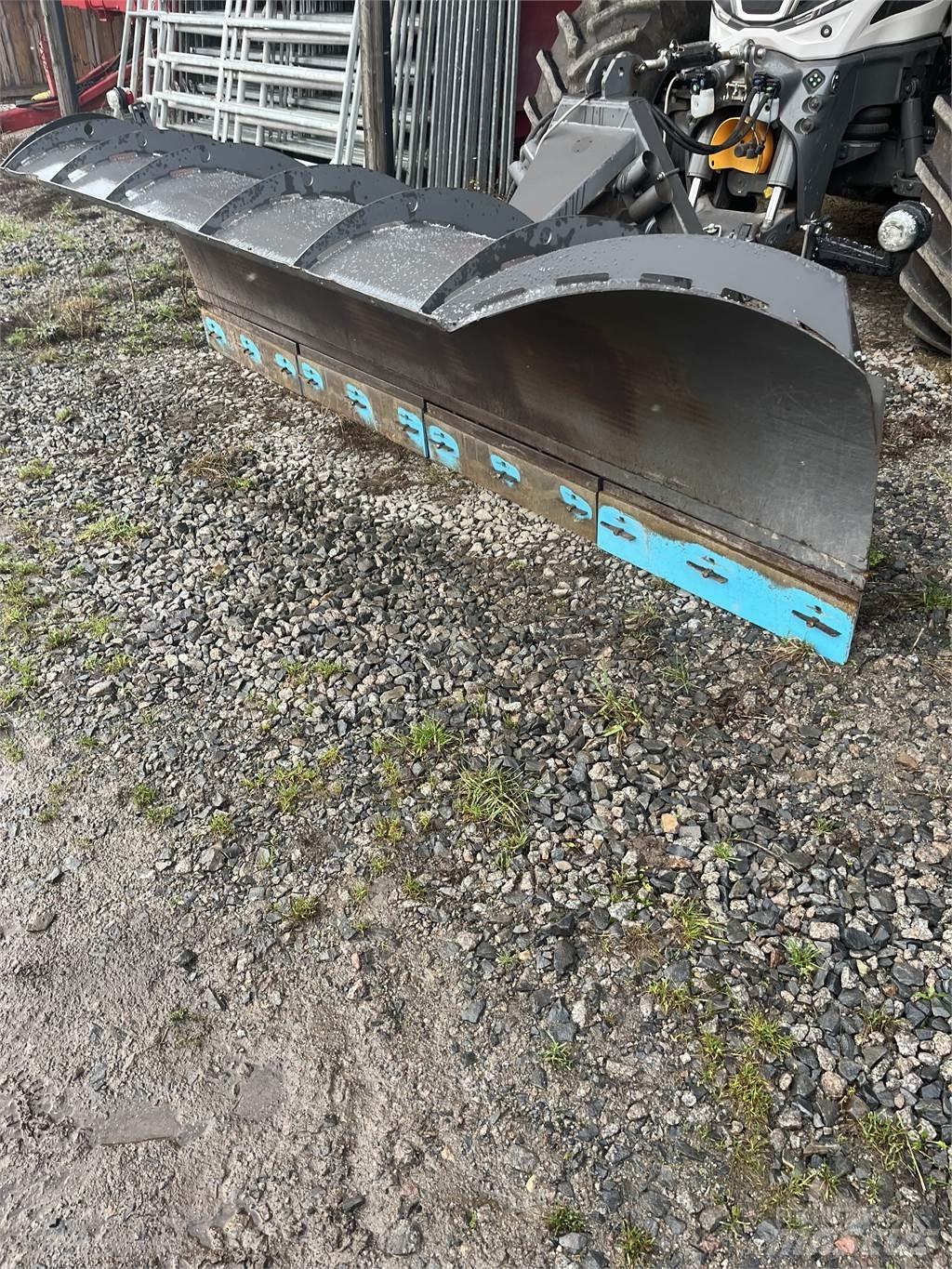 Holms 320 Снегочистачки
