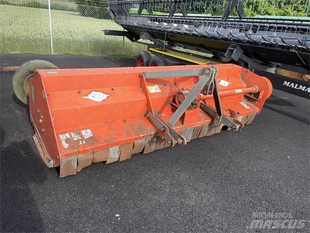 Kuhn BP28 Друга техника за жънене на фураж
