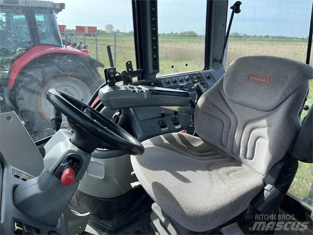 Valtra 190 Трактори