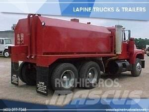Mack R690ST Цистерни за вода
